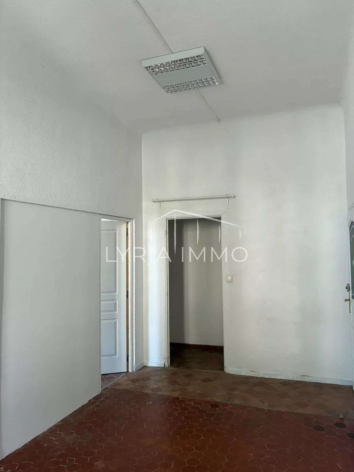 Local commercial à louer à Draguignan, 38 m², 2 pièces – photo 3 sur 3