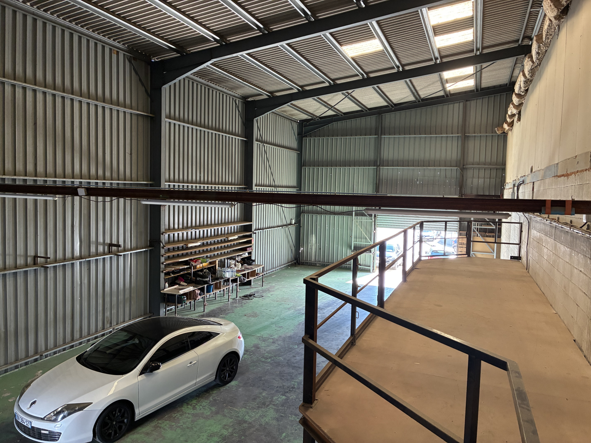 Local d'activité à vendre à Le muy, 771 m² – photo 3 sur 8