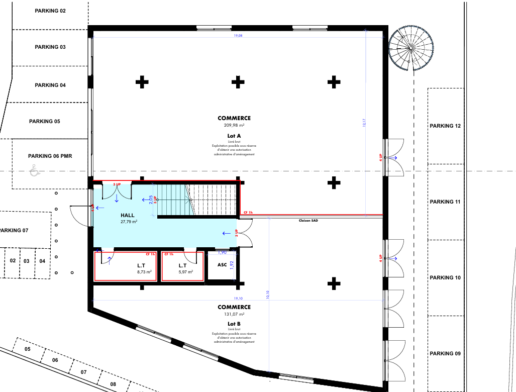 Local commercial à vendre à Frejus, 939 m² – photo 2 sur 6
