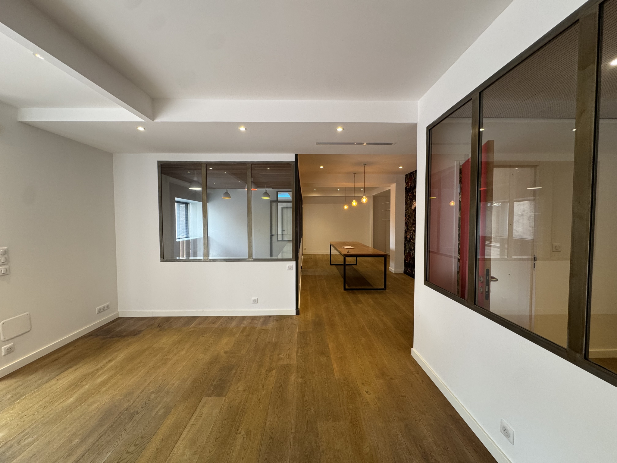 Bureau à louer à Frejus, 88 m² – photo 1 sur 9