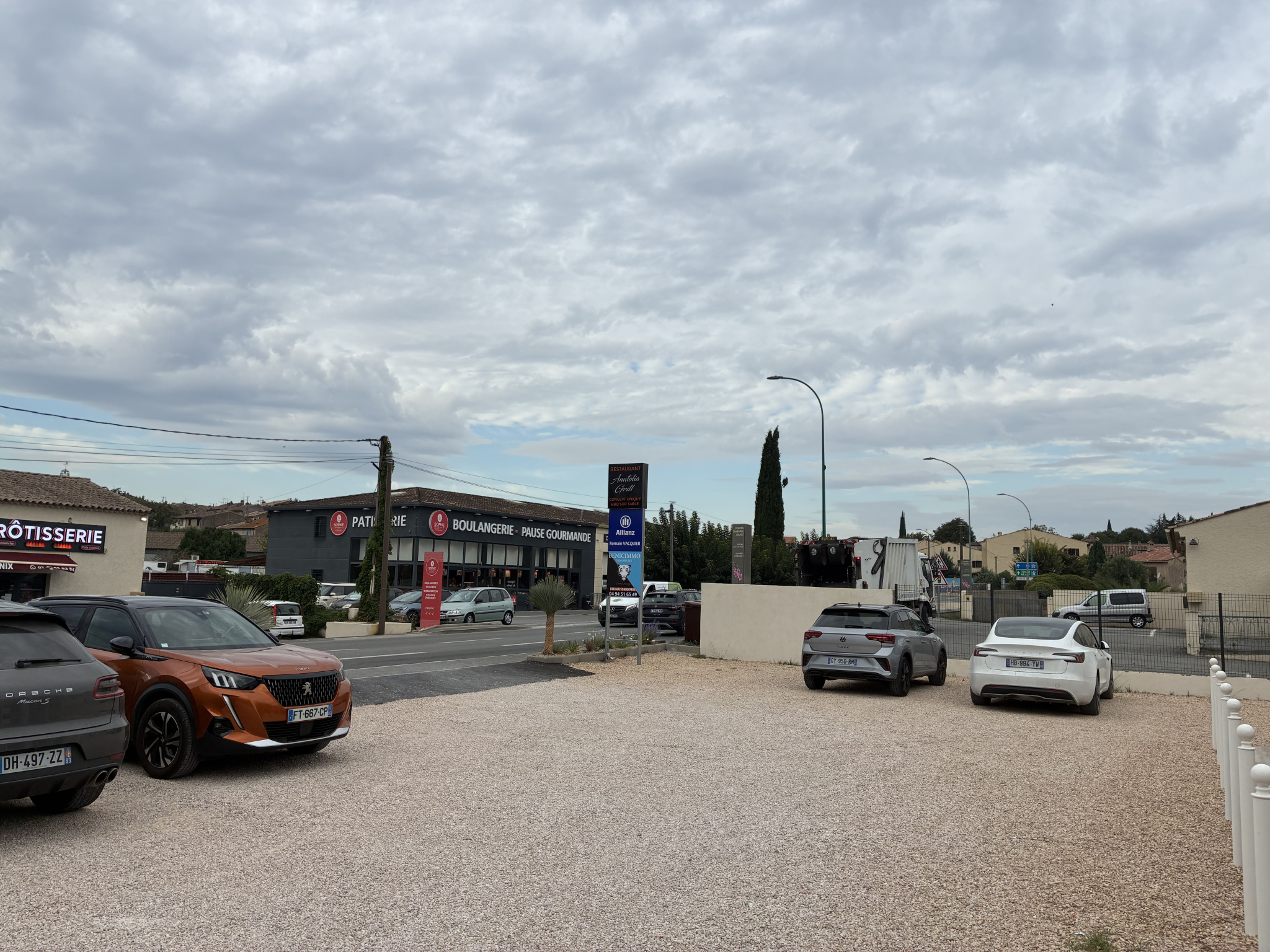 Local commercial à louer à Le muy, 60 m² – photo 3 sur 3