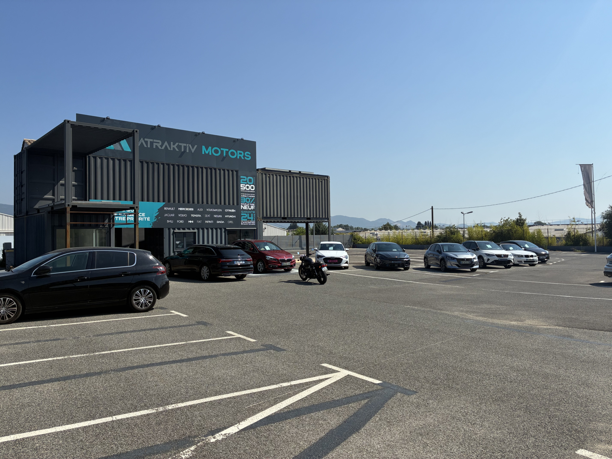 Terrain industriel à vendre à Roquebrune sur argens, 2 600 m² – photo 1 sur 8