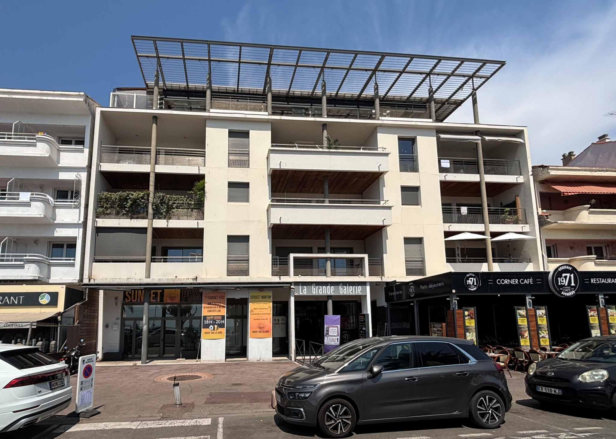 Local commercial à louer à Frejus, 60 m² – photo 1 sur 4
